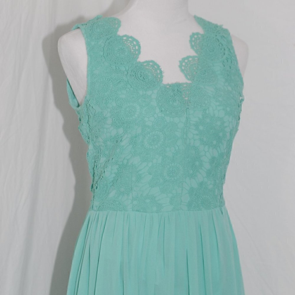 60” Maxi Dress Crochet NEEDS HEMMED Modern Vintage Boutique Womens Turquoise